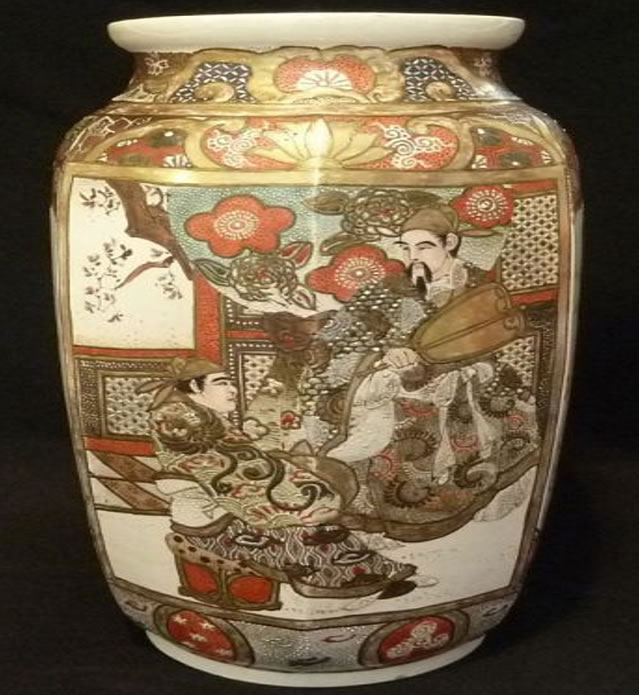 「薩摩焼 金襴手 花瓶」240,000円！